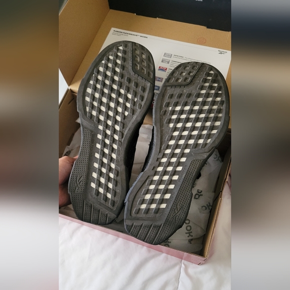 Mens Reebok Work Shoes 8.5 - Picture 2 of 8